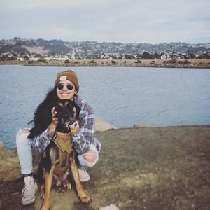 Meet your Posher, Danielle